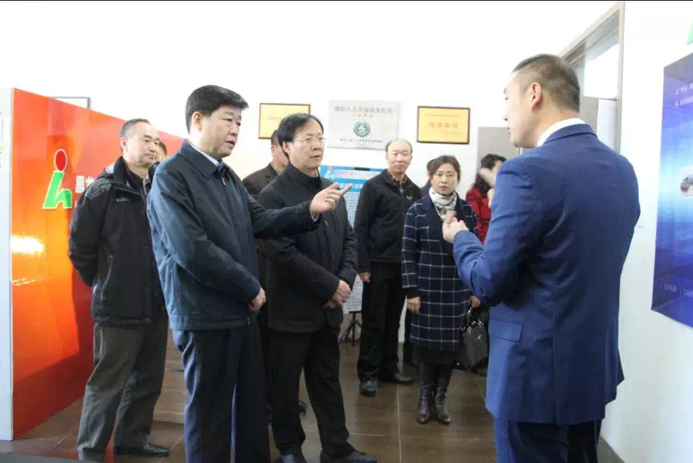 市人大黄玉生 视察指导.JPG